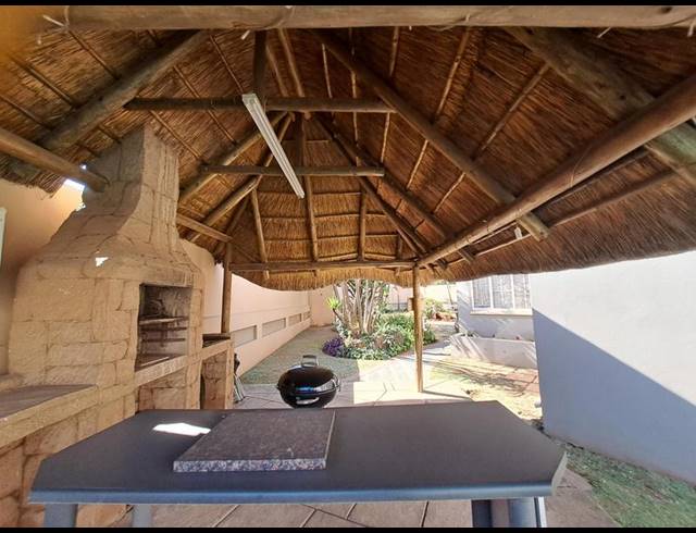 4 BEDROOM HOUSE FOR SALE IN SUNNYRIDGE